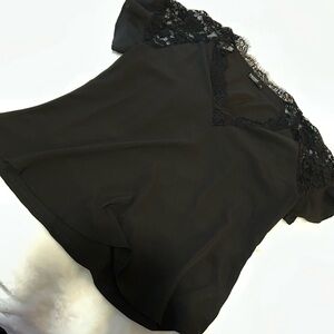 Chic Black Lace Sleeve Blouse